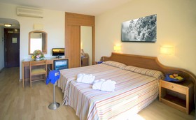 Hotel Adonis Plaza