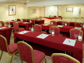 Hotel Adonis Pelinor