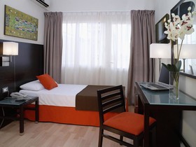 Hotel Adonis Pelinor