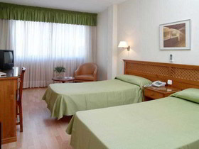 Hotel Adonis Pelinor