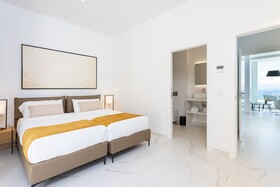 Crystal Luxury Apartments