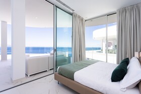 Crystal Luxury Apartments