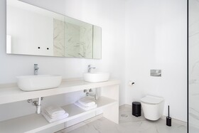 Crystal Luxury Apartments