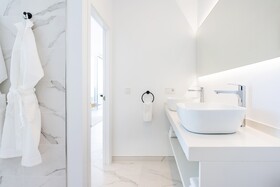 Crystal Luxury Apartments