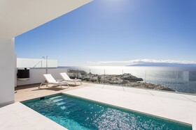 Crystal Luxury Apartments