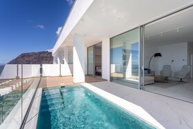 Crystal Luxury Apartments