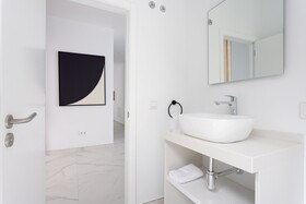 Crystal Luxury Apartments