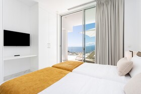 Crystal Luxury Apartments