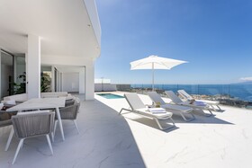 Crystal Luxury Apartments