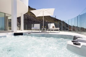 Crystal Luxury Apartments