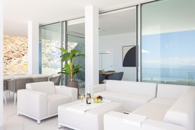 Crystal Luxury Apartments