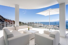 Crystal Luxury Apartments