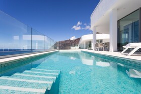 Crystal Luxury Apartments