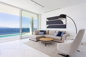 Crystal Luxury Apartments