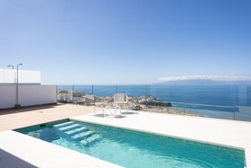 Crystal Luxury Apartments