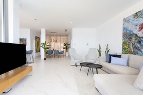 Crystal Luxury Apartments