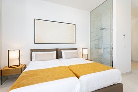 Crystal Luxury Apartments