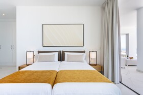 Crystal Luxury Apartments