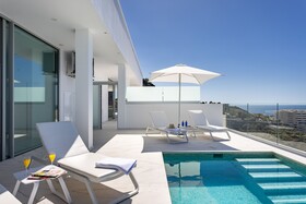 Crystal Luxury Apartments