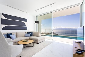 Crystal Luxury Apartments