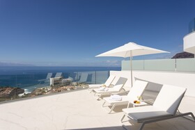 Crystal Luxury Apartments