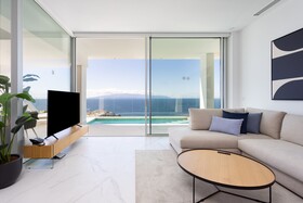 Crystal Luxury Apartments