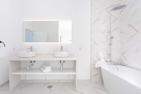 Crystal Luxury Apartments