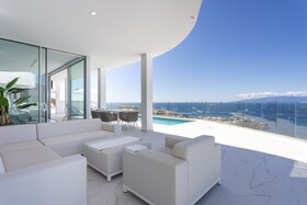 Crystal Luxury Apartments