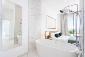 Crystal Luxury Apartments