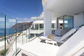 Crystal Luxury Apartments