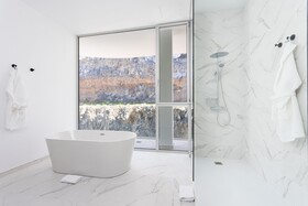 Crystal Luxury Apartments