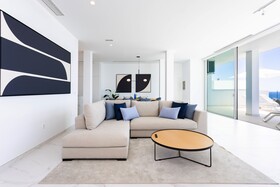 Crystal Luxury Apartments