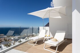 Crystal Luxury Apartments