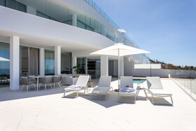 Crystal Luxury Apartments