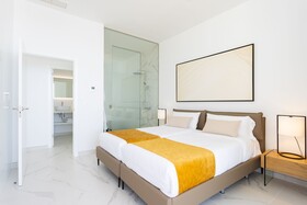 Crystal Luxury Apartments