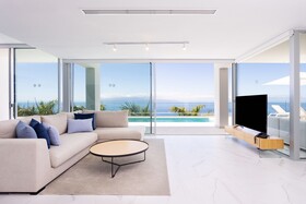 Crystal Luxury Apartments