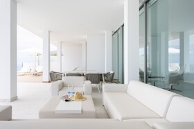 Crystal Luxury Apartments