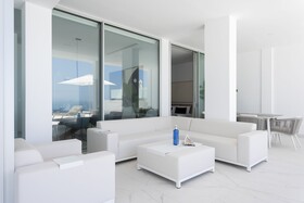 Crystal Luxury Apartments