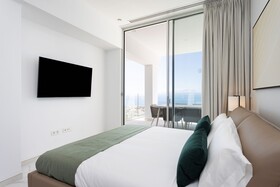 Crystal Luxury Apartments