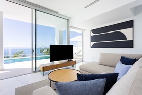 Crystal Luxury Apartments