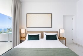 Crystal Luxury Apartments