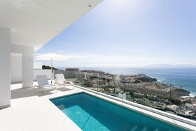 Crystal Luxury Apartments