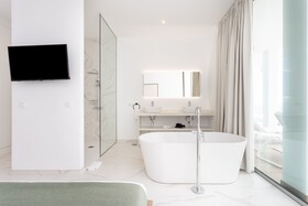 Crystal Luxury Apartments