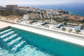 Crystal Luxury Apartments