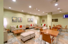 Ramada by Wyndham Valencia Almussafes