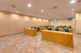 Ramada by Wyndham Valencia Almussafes