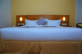 Azzeman Hotel