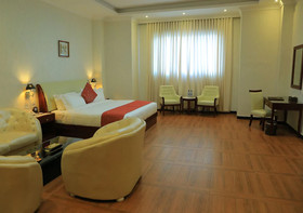 Bon Plaza Hotel