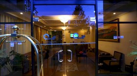 Caravan Hotel