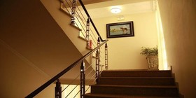 Caravan Hotel